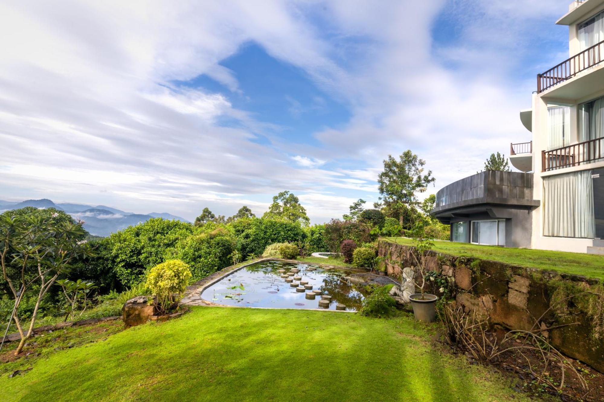 Villa Vajrapani Канди Екстериор снимка