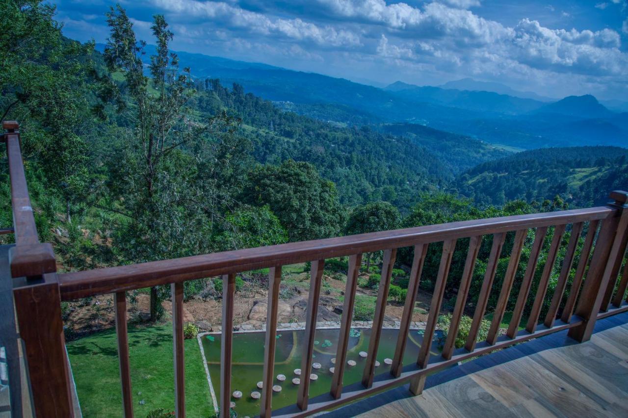 Villa Vajrapani Канди Екстериор снимка