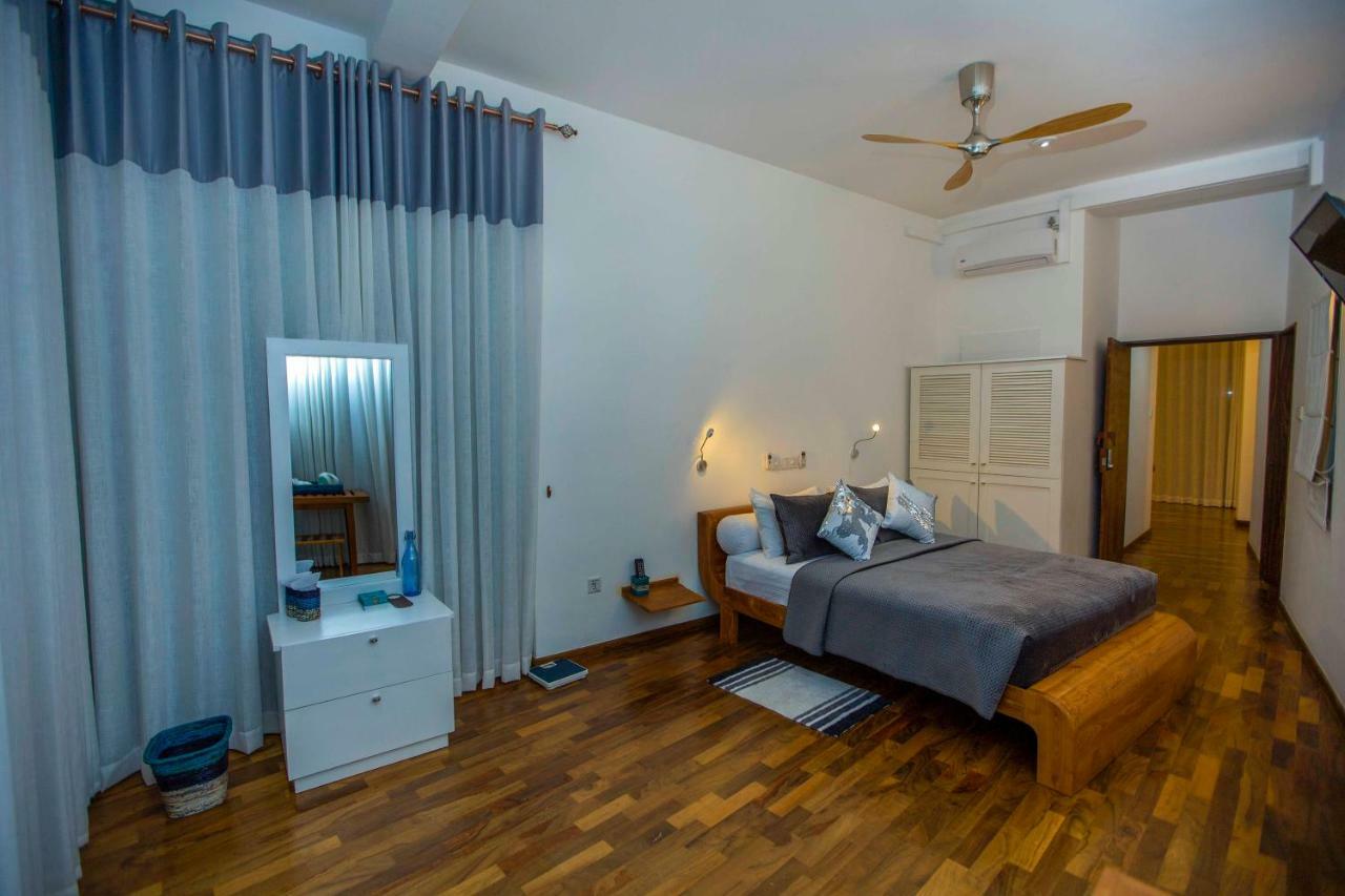 Villa Vajrapani Канди Екстериор снимка